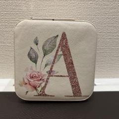 花柄 イニシャル【A】 アクセサリーケース 持ち運び用 旅行用