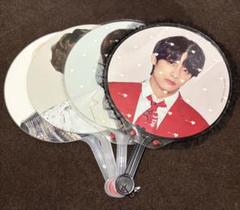 BTS テテ V 公式うちわ 5本セット 袋あり美品 BTS 公式うちわ V（テテ）テヒョン プレミアムフォト - メルカリ