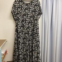 猫柄 半袖ロングワンピース 黒と白新品
