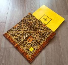 最終価格FENDI ロゴ　大判ハンカチーフ58cm x 58cm 最終価格FENDI ロゴ 大判ハンカチーフ58cm x 58cm - メルカリ