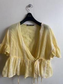 ZARA イエロー ラップブラウス 半袖