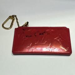 ルイ・ヴィトン ヴェルニ キーケース M61736 赤 ルイ・ヴィトン ヴェルニ キーケース M61736 赤 - メルカリ