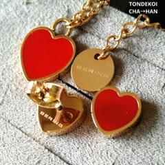 BERING♥赤いハートネックレス　ピアスセット　ピンクゴールドカラー新品未使用