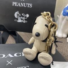 COACH X PEANUTS スヌーピー チャーム　新品未使用(最終値下げ) COACH｜【公式】【COACH X PEANUTS】スヌーピー バッグ チャーム