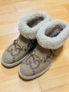 Gucci ムートンスタイル アンクルブーツ | ブラック | FARFETCH JP