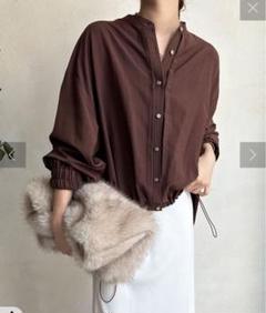新品DOUDOU スピンドルロングスリーブシャツ ブラウン