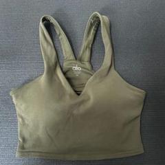 【新品タグ付き】alo yoga アローヨガ ブラトップ パッド付き XS alo yoga アローヨガ ブラトップ パッド付き - メルカリ