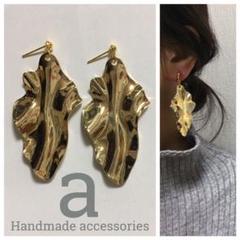 1185☺︎リーフ型メタルウェーブゴールドのアンティークピアス☺︎