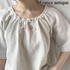 【日本製】 フランスアンティーク アンティークリネン 花文字イニシャル刺繍 トップス