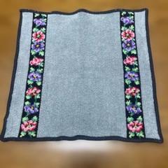 FEILER 花柄刺繍 タオルハンカチ 約28cm - メルカリ