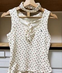 メルカリ最安値❗️ andmary Flower ribbon tops blue andmary ✿ ribbon tops｜Flower - メルカリ