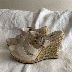 アグ　サンダル❣️ 10センチ厚底❣️23センチです❣️