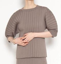 HYKE  クルーネック　リブカットソー　美品 HYKE - HYKE / ハイク | リブ クルーネック クロップドニット