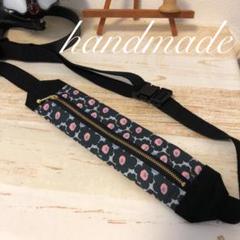 handmade☆スリムボディバッグ 北欧風小花柄×ブラック