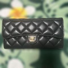 CHANELラムスキン長財布