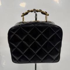 CHANEL エナメル　マトラッセBOX型　ハンドバッグ CHANEL エナメル マトラッセBOX型 ハンドバッグ - メルカリ