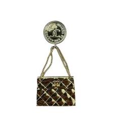 訳あり※シャネル マトラッセ バッグ型ブローチ CHANEL 訳あり※シャネル マトラッセ バッグ型ブローチ CHANEL