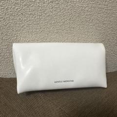 マルジェラ　ジェントルモンスター　メガネケース　白 Maison Margiela ✖️GENTLE MONSTER メガネケース - メルカリ