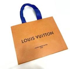 LOUISVUITTON　ショッパー　まとめ売り(おそらく40枚以上) LOUISVUITTON ショッパー まとめ売り(おそらく40枚以上)