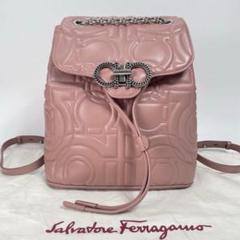 ✨極美品✨フェラガモ レザー リュック ガンチーニ チェーン ピンク 2way ✨極美品✨フェラガモ レザー リュック ガンチーニ チェーン