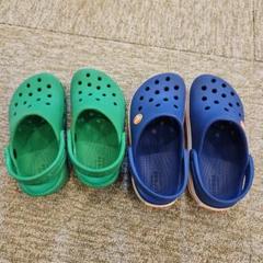 Crocs クロックス キッズサンダル 2点セット緑c8 青c10