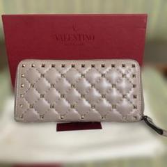 VALENTINO スタッズ付き長財布