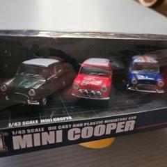 Reawheel MINI COOPER ミニカーセット 1/43スケール Amazon.com: Cararama Mini Cooper 3 piece Gift Set 1/43