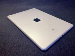 【極美品】iPad Air 2 Wi-Fi 16GB シルバー •ケース付き