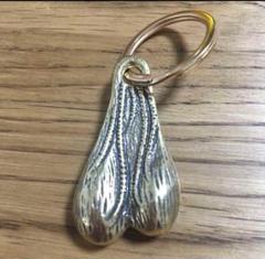 ブルズボール　トラックナッツ　キーホルダー　真鍮　牛の睾丸　金運　幸運ストラップ
