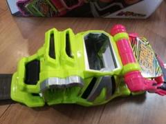 仮面ライダーエグゼイドDXゲーマドライバーとDXキメワザスロットホルダー