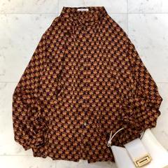 極美品 アマカ LIBERTY ブラウス 洗えるスタンドカラー ボリューム袖 L