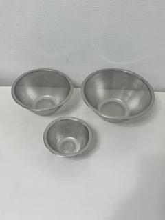 未使用⭐️アムウェイクィーン⭐️ミキシングボウルセット⭐️収納しやすい アムウェイ クィーン ミキシングボウル 3点セット : サンキュー