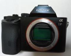 ほぼ新品　SONY α7SⅡ ミラーレスカメラ 本体とバッテリー　ストラップ 2048-002085_01.jpg