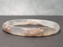 天然　桜メノウバングル　59mm 天然 桜メノウ 細いバングル 57mm - メルカリ