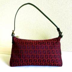 未使用級 FENDI フェンディ ズッキーノ ミニバッグ アクセサリーポーチ FENDI フェンディ ズッキーノ アクセサリーポーチ ダーク