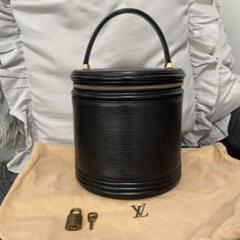 お値下げ❤︎美品❤︎【ルイヴィトン】エピ カンヌ ノワール バニティバッグ錠付 美品】ルイヴィトン エピ カンヌ ノワール バニティバッグ SR0926