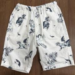 ILL'S ハーフパンツ　メンズMサイズ　リーフ柄のサムネイル