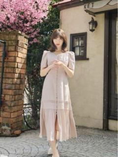 ワンピース herlipto Time After Time Scalloped Dress Her lip to - Herlipto Time After Time Scalloped Dressの通販