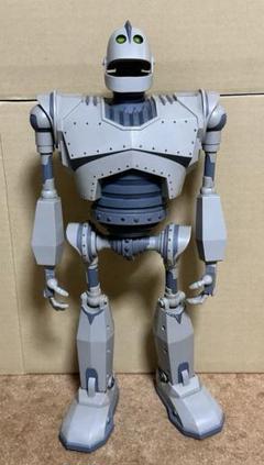 【OnOFF】アイアン・ジャイアント IRONGIANT フィギュア レア アイアンジャイアントIRON GIANT モンド・アート・コレクション