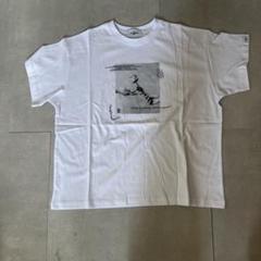 ホワイト グラフィックプリント Tシャツ