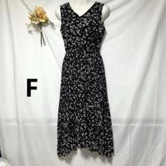 ページボーイ　ワンピース　ロング　ノースリーブ　花柄　プリーツ　Aライン　F