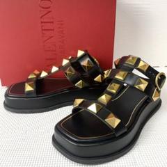 美品　ヴァレンティノガラバーニ　サンダル　スタッズ　レザー　厚底　黒　約23.5