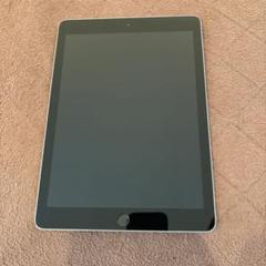 Apple iPad (第6世代) 32GB シルバー(バッテリー不良)
