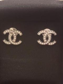 CHANEL シャネルクリスタルロゴピアスのサムネイル