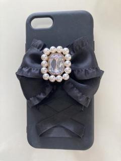 リボン付き黒いiPhoneケース
