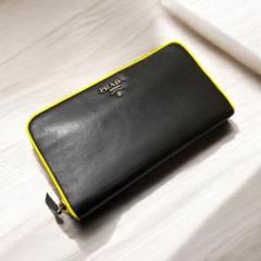 高級✨　PRADA プラダ　長財布　ラウンドファスナー　ロゴ金具　ブラック ブラック サフィアーノトライアングル ジップアラウンド長財布