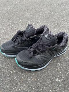 2025年最新】saucony triumphの人気アイテム - メルカリ