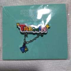 SHINee テミン ピンバッジセット TAEMINピンバッジ 3個と缶ミラーセット - メルカリ