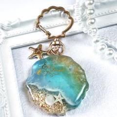 いびつな円形の海キーホルダー② chackymade 海塗り