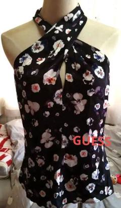 ハワイで購入❣️GUESS☆とってもセクシーで可愛い花柄プリントのトップス☆XLのサムネイル